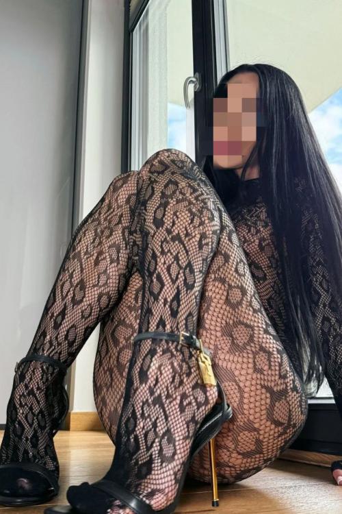 Проститутка Марина , Питера у метро Политехническая