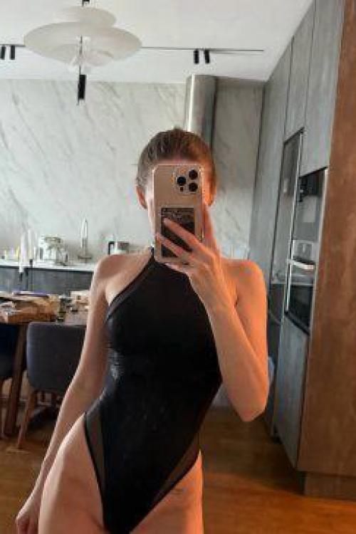 Проститутка Алина Инди, в Питере у метро Пионерская