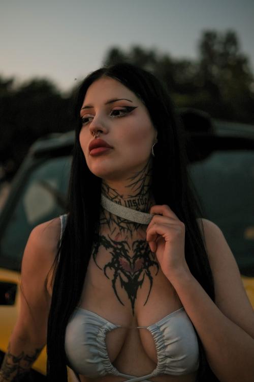 Проститутка Элис, в Питере у метро Пионерская
