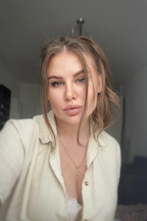 Проститутка Марина, Питера у метро Комендантский проспект Проститутка Марина, Питера у метро Комендантский проспект
