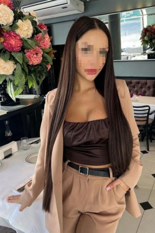 Проститутка Аделина Инди, в Питере у метро Дунайская
