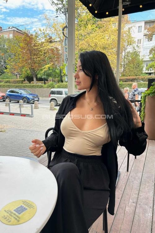 Проститутка Сара, Питера у метро Чернышевская