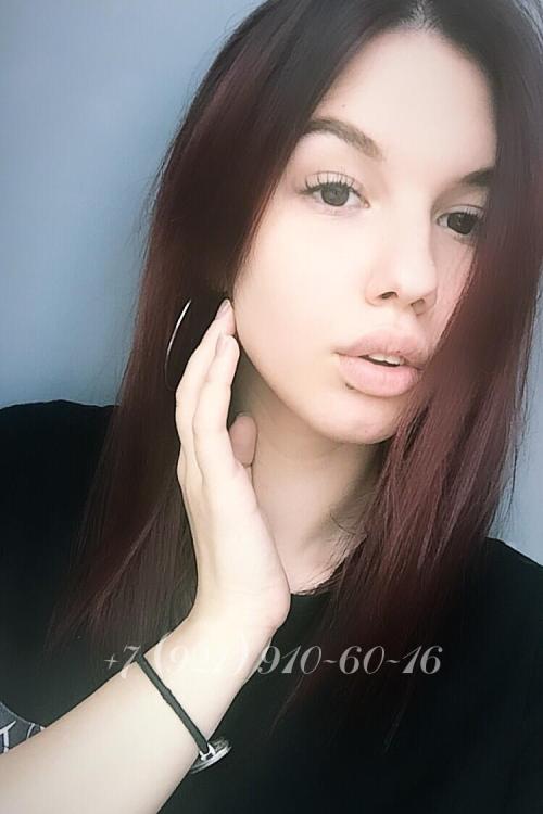Проститутка Даша (впервые тут), в Питере у метро Московская