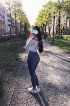 Проститутка Алена, Питера у метро Парк Победы